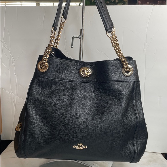 Coach Black Shoulder Bag with Gold Chain - Picture 2 of 16
